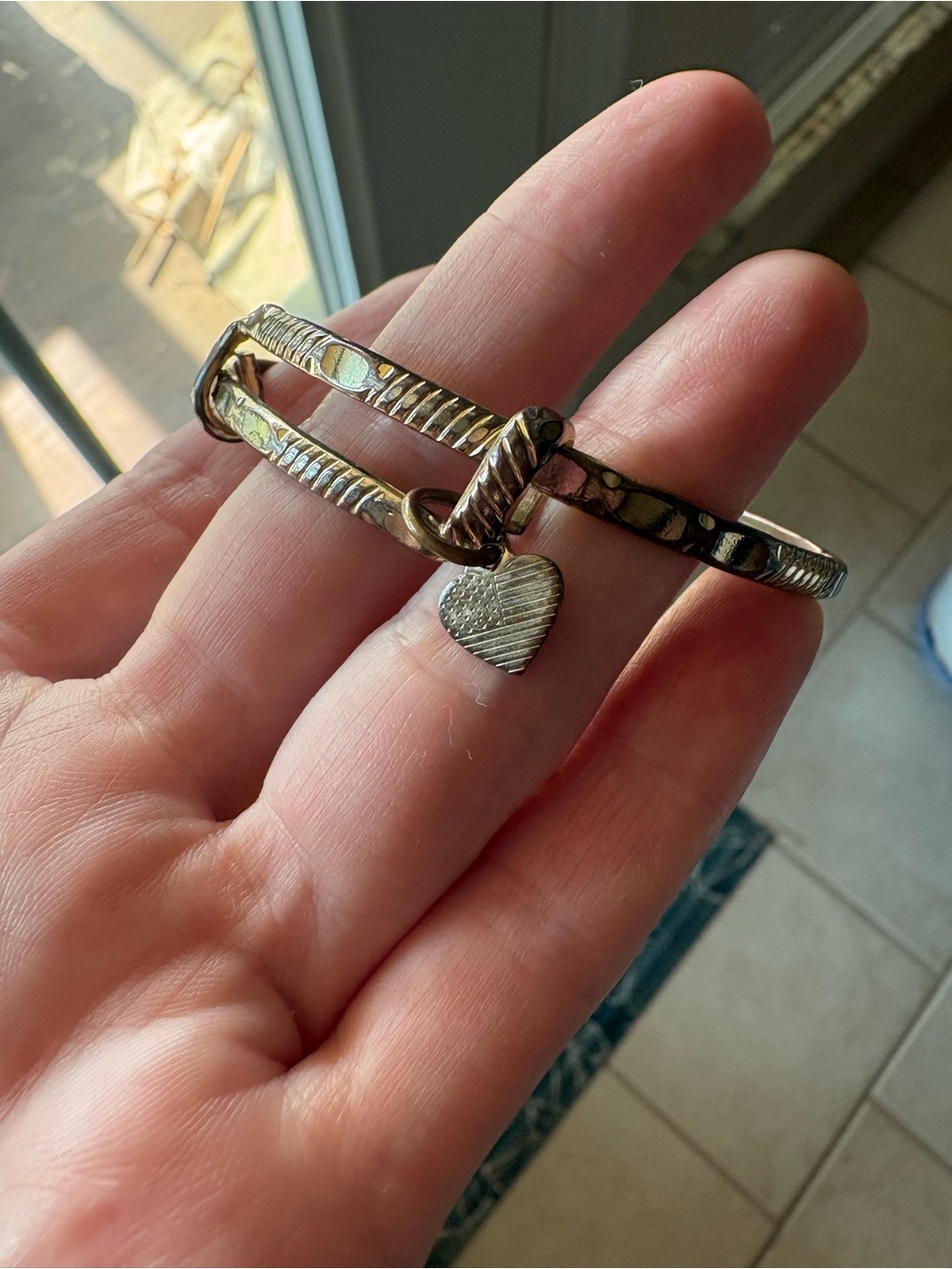 Vintage gold tone bracelet Alex and Ani